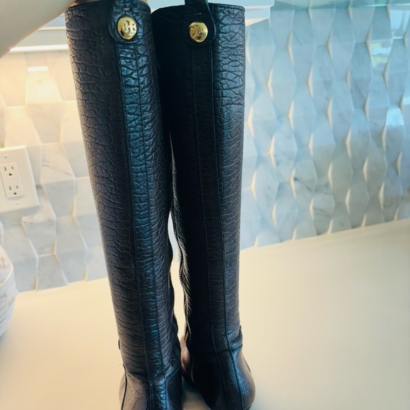 Tory Burch Deep Mahogany brown wedge boots. Perfect for Fall🍁🍂 - Picture 5 of 8